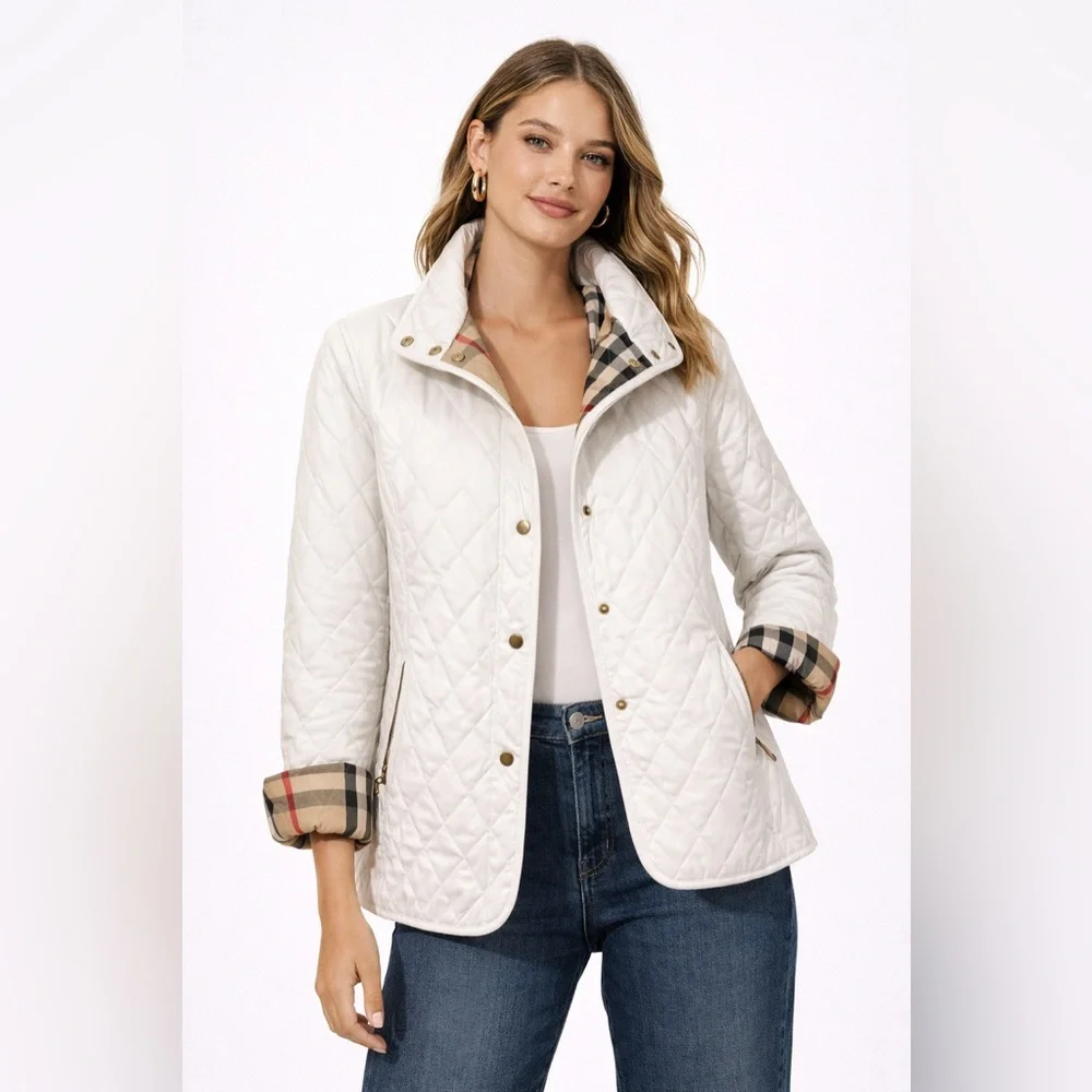 Burberry White Quilted Puffer Jacket - Picture 2 of 7